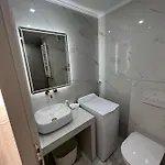 Modern 1-bedroom In The Center 테살로니키