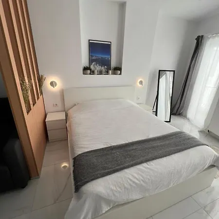 Daire Modern 1-bedroom In The Center *