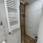 Modern 1-bedroom In The Center